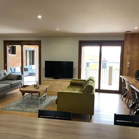فيلة *villa Style Chalet Avec Piscine Et Jacuzzi*